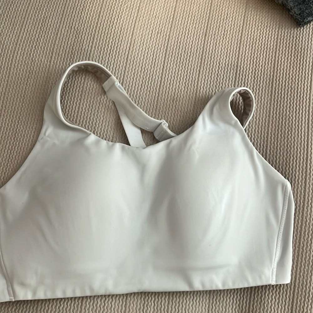 Lululemon workout bra